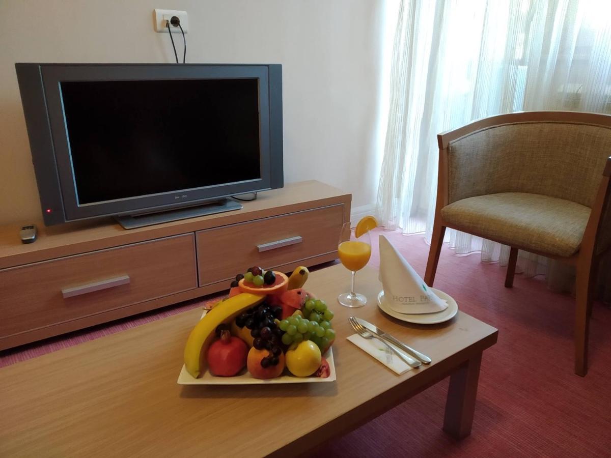 Hotel Park إيفانييتسا المظهر الخارجي الصورة