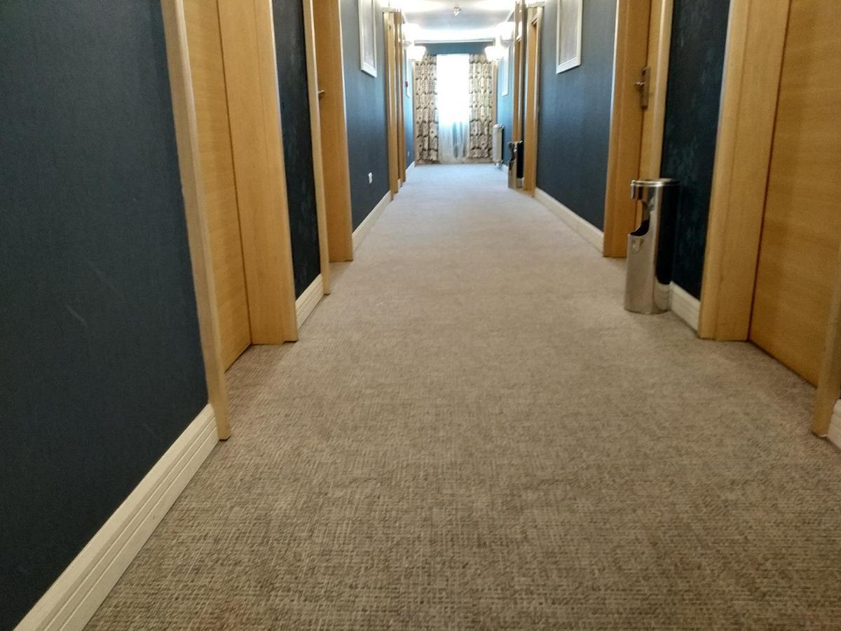 Hotel Park إيفانييتسا المظهر الخارجي الصورة
